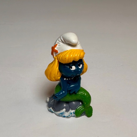 Vintage Mermaid Smurfette Figurine 1981 Schleich Peyo Made in Hong Kong Smurfs - Picture 4 of 5